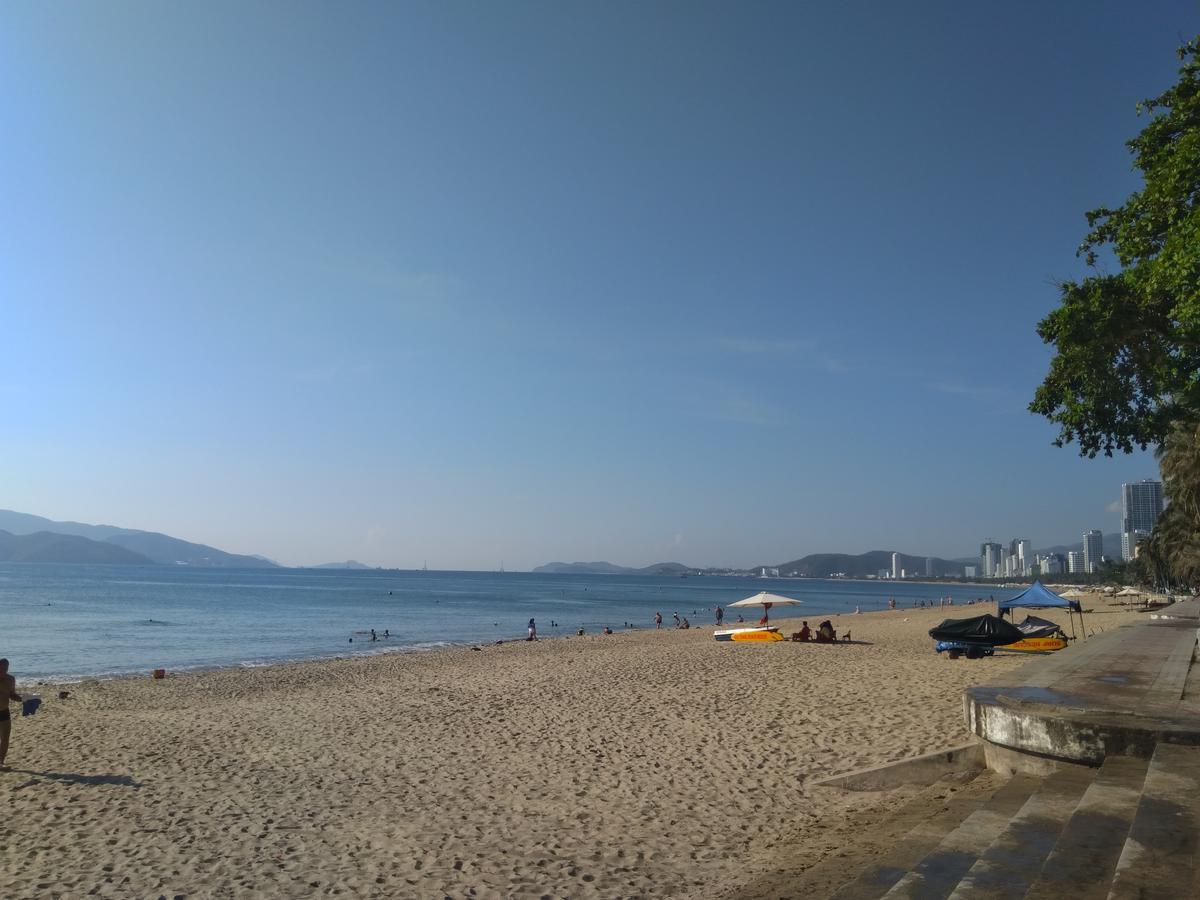 The Q Hostel Nha Trang Buitenkant foto